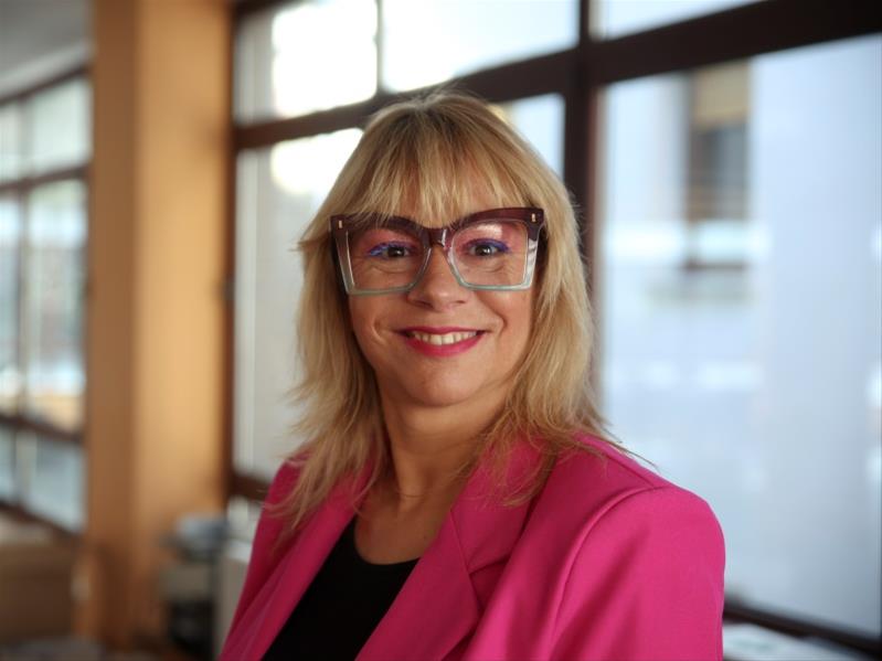 Eva Tenorio: “Hauríem de començar a pensar que els nois no tinguin mòbil fins als 16”        